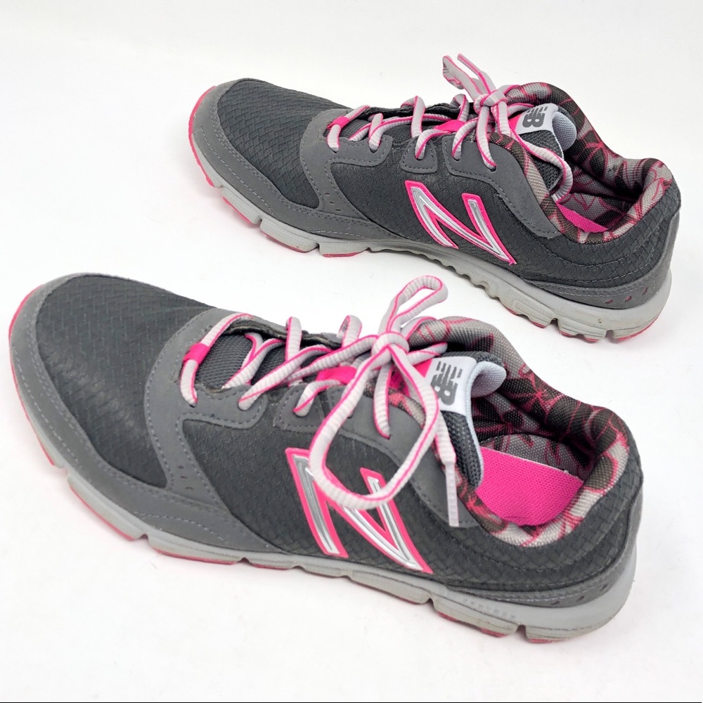 New Balance - Picture 4 of 8